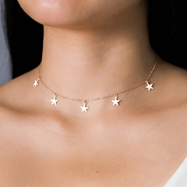 Złoty choker z zawieszką-gwiazdką